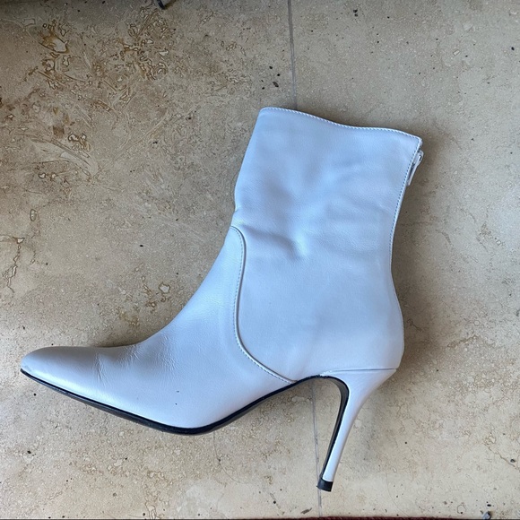 Dorateymur White Leather Ankle Boots 3” heel square toe - Picture 4 of 6